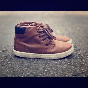 Kids/Toddler - size 12  - Nautica Chukka w/ zipper